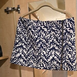 Lilly Pulitzer Navy and White Costal Patterned Skort
